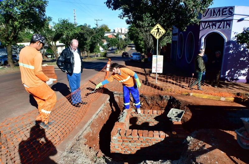 Trecho da Rua Santo Ângelo receberá asfaltamento